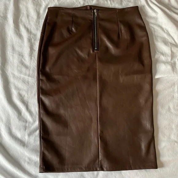 𝅺Shein brown pleather pencil skirt - Picture 3 of 6